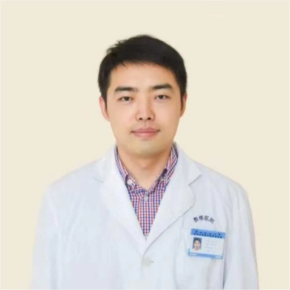 Photograph published for Dr Ma Liwen, associate chief physician at the Drum Tower department.